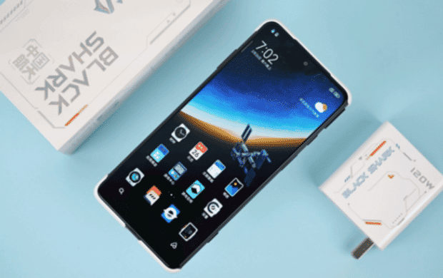 黑鲨5中国航天版发布 12+256GB售价3499元