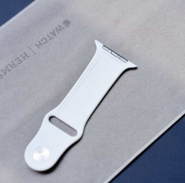 苹果早期 Apple Watch “高端款”运动硅胶表带曝光