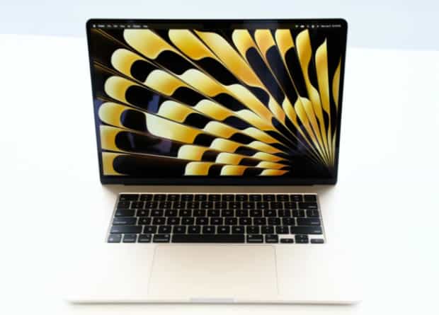 苹果推出 15 英寸 MacBook Air 笔记本，售价 10499 元起