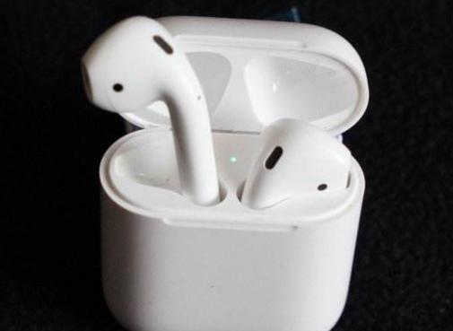 二代蓝牙耳机使用方法,airpods2使用技巧是什么