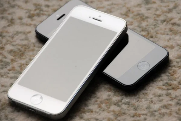 iphone开机键坏了怎么开机,苹果手机开关键坏如何开机