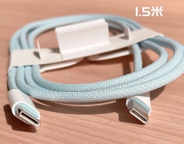 爆料者分享苹果 iPhone 15 Pro 包装盒概念渲染图