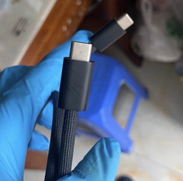 消息称苹果内部已测试 Thunderbolt 线缆，专为 iPhone 15 Pro 机型发布