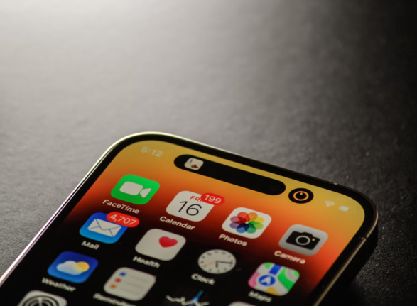 报告显示：美国市场 iPhone 加权平均零售价首次下滑