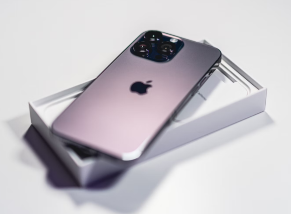 第 2 季度全球畅销 OLED 手机前五榜单公布：苹果 iPhone 占前四席