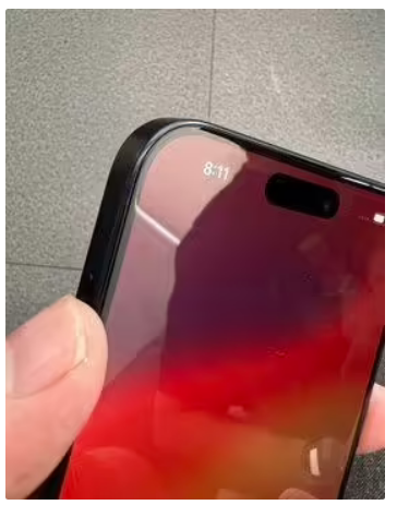 用户反馈：苹果 iPhone 15 Pro 开箱就存在掉漆等问题