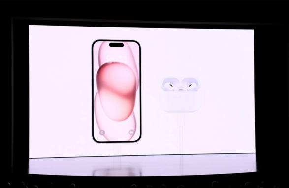 iPhone 15来了，灵动岛、配 4800 万主摄、改用 USB-C 端口，起售价 799/899 美元