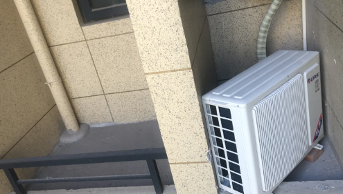 空调外机放置飘窗会漏水吗