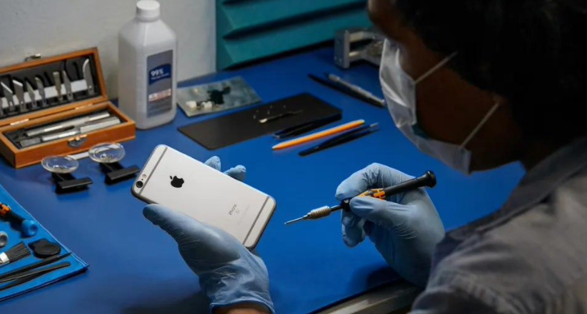 报告称苹果 AppleCare 服务每年营收达 90 亿美元 报告称苹果 AppleCare 服务每年营收达 90 亿美元