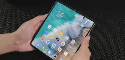 华为PocketS折叠屏手机是不是折久了会坏屏