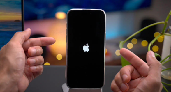 苹果 CEO 库克称正改善供需平衡：第 4 季度努力提高 iPhone 15 Pro / Max 产量