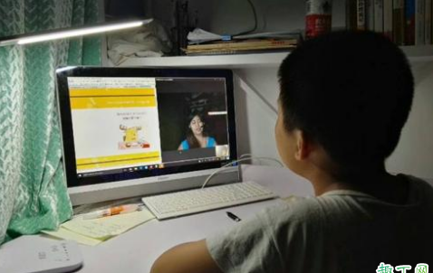 上网课用电脑还是手机好用什么设备比较好