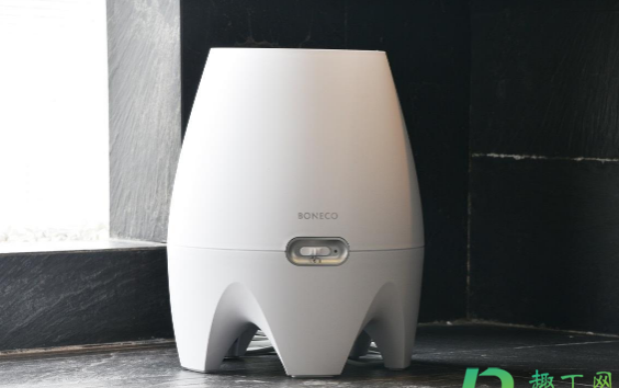加湿器可以放在电脑显示器前面吗