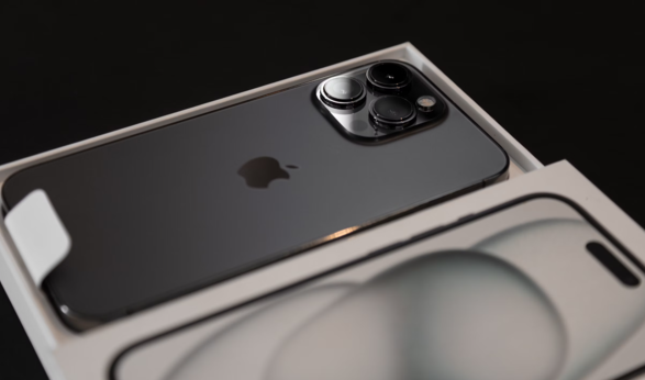 苹果 iPhone 与高通的调制解调器授权协议延长至 2027 年 3 月