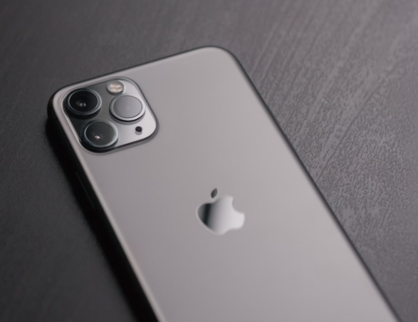 消息称苹果正与谷歌谈判合作：在 iPhone 中内置 Gemini