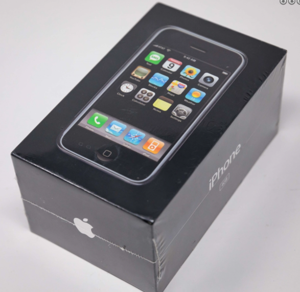 初代未拆封 4GB 版苹果 iPhone 再次拍出 13 万美元高价