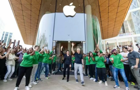 苹果与印度穆鲁加帕、塔塔集团洽谈生产 iPhone 摄像头部件
