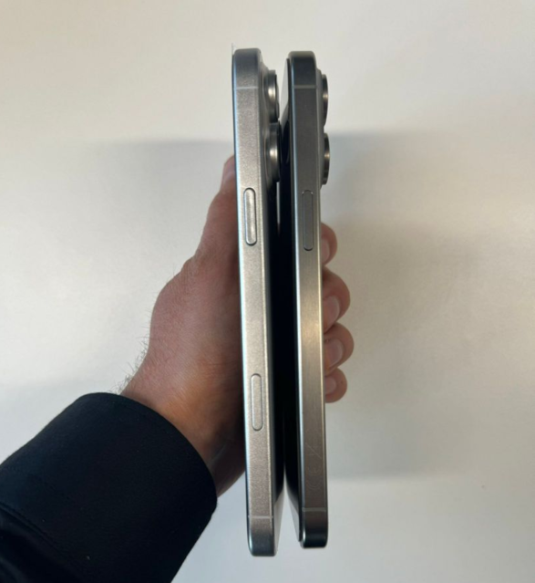 苹果 iPhone 16 Pro Max 机模曝光，对比显示机身尺寸增加