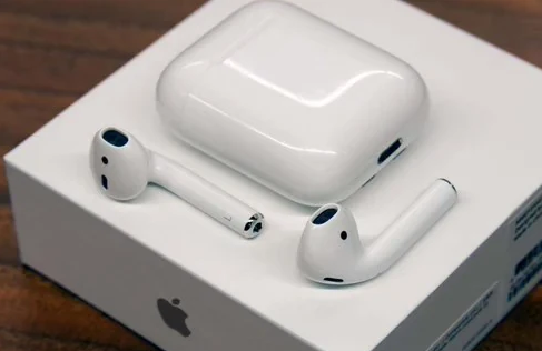 iPhone X、HomePod 和初代 AirPods “过时”了