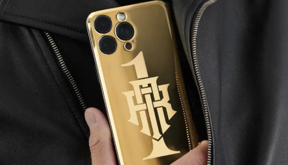 799 美元买18K 镀金iPhone 16 Pro / Max 定制手机壳吗？
