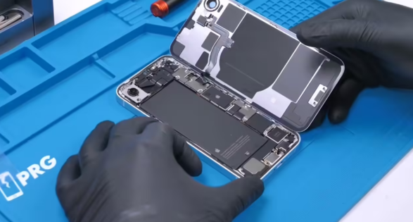 iPhone 16e 可改装支持 MagSafe 无线充电，但最高输出功率仅为 7.5W