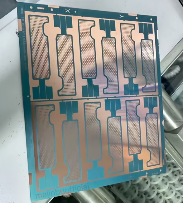  iPhone 17 Pro / Max 首搭 VC 均热板设计，散热性能有巨大提升