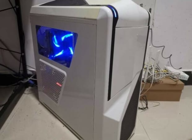 电脑机箱