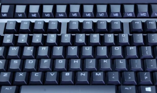 键盘字母被锁住如何解锁,win10系统下键盘锁住了打不了字怎么解锁