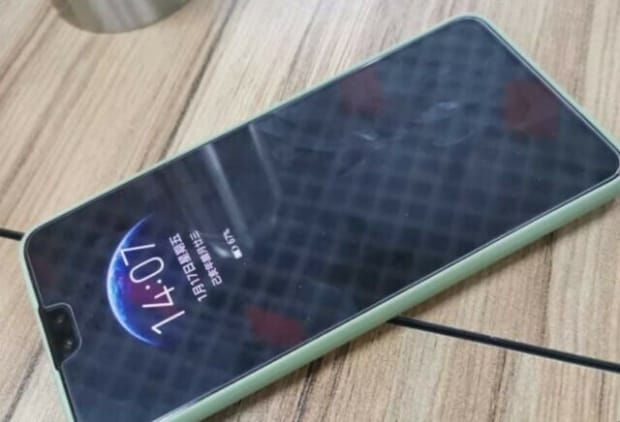 息屏显示一天耗电多少,手机息屏显示费电吗
