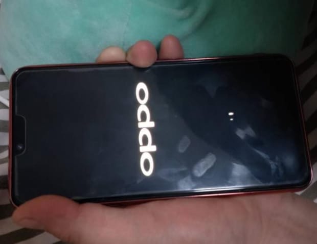 oppo手机开不了机一直停在开机界面咋办,oppo开不了机怎么办